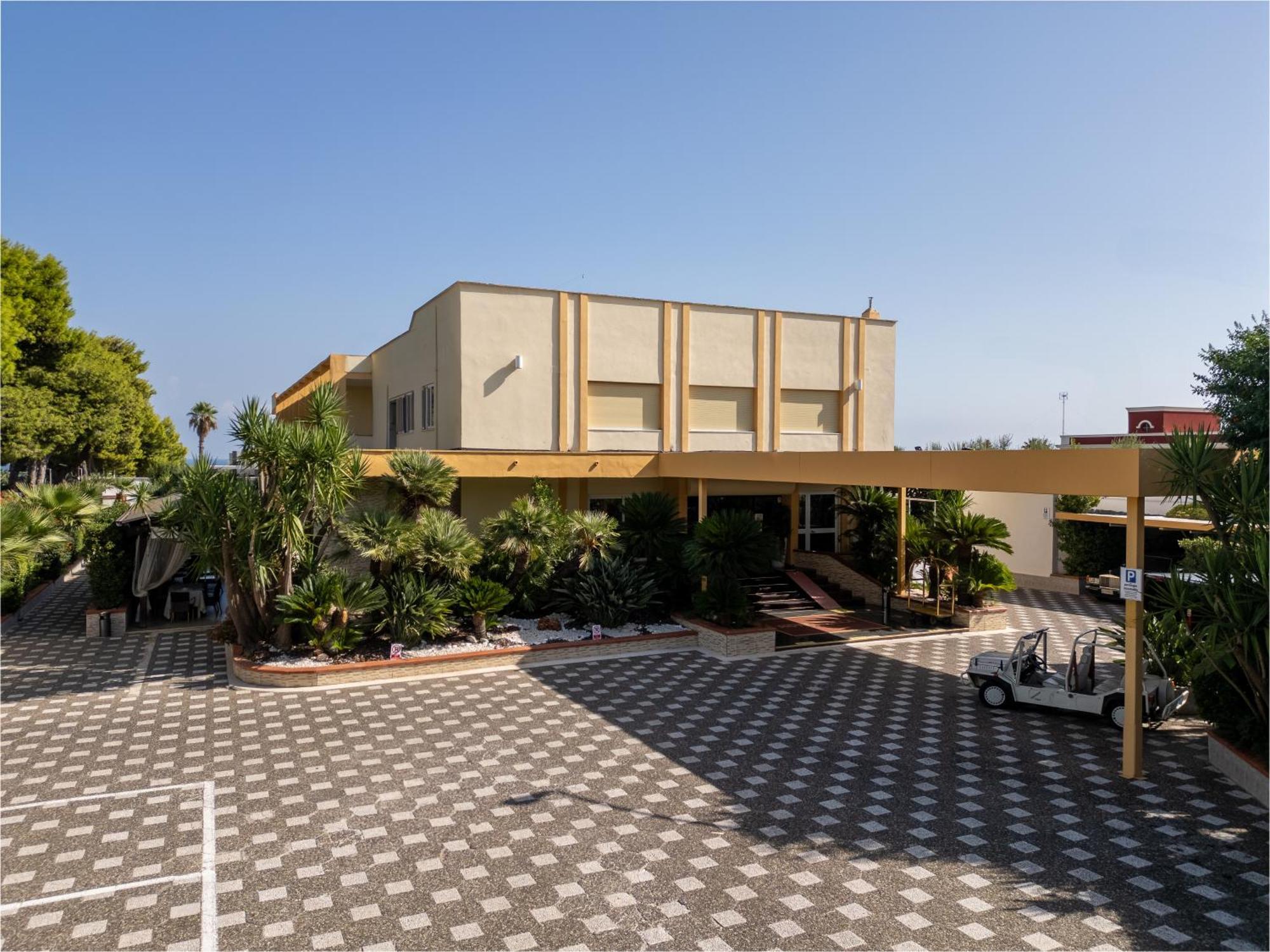 Hotel Villa ビシェーリエ エクステリア 写真