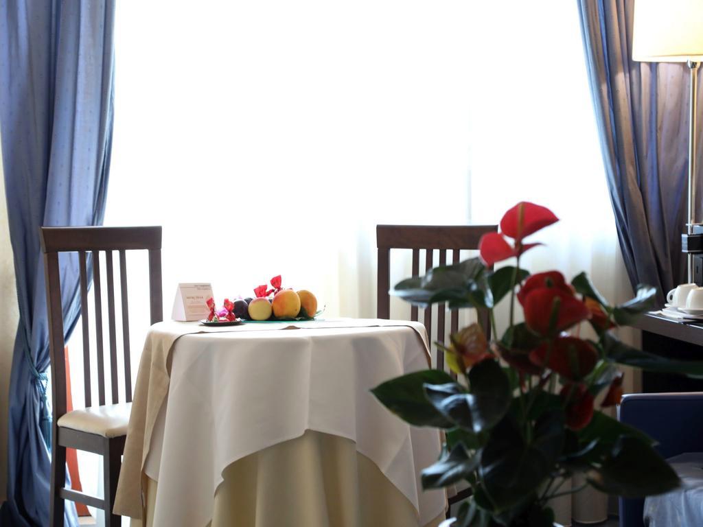 Hotel Villa ビシェーリエ エクステリア 写真